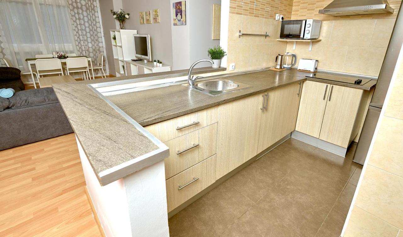 Holidays2Malaga Salitre 3 Bedroom Up To 7 People High Speed Wifi Kültér fotó